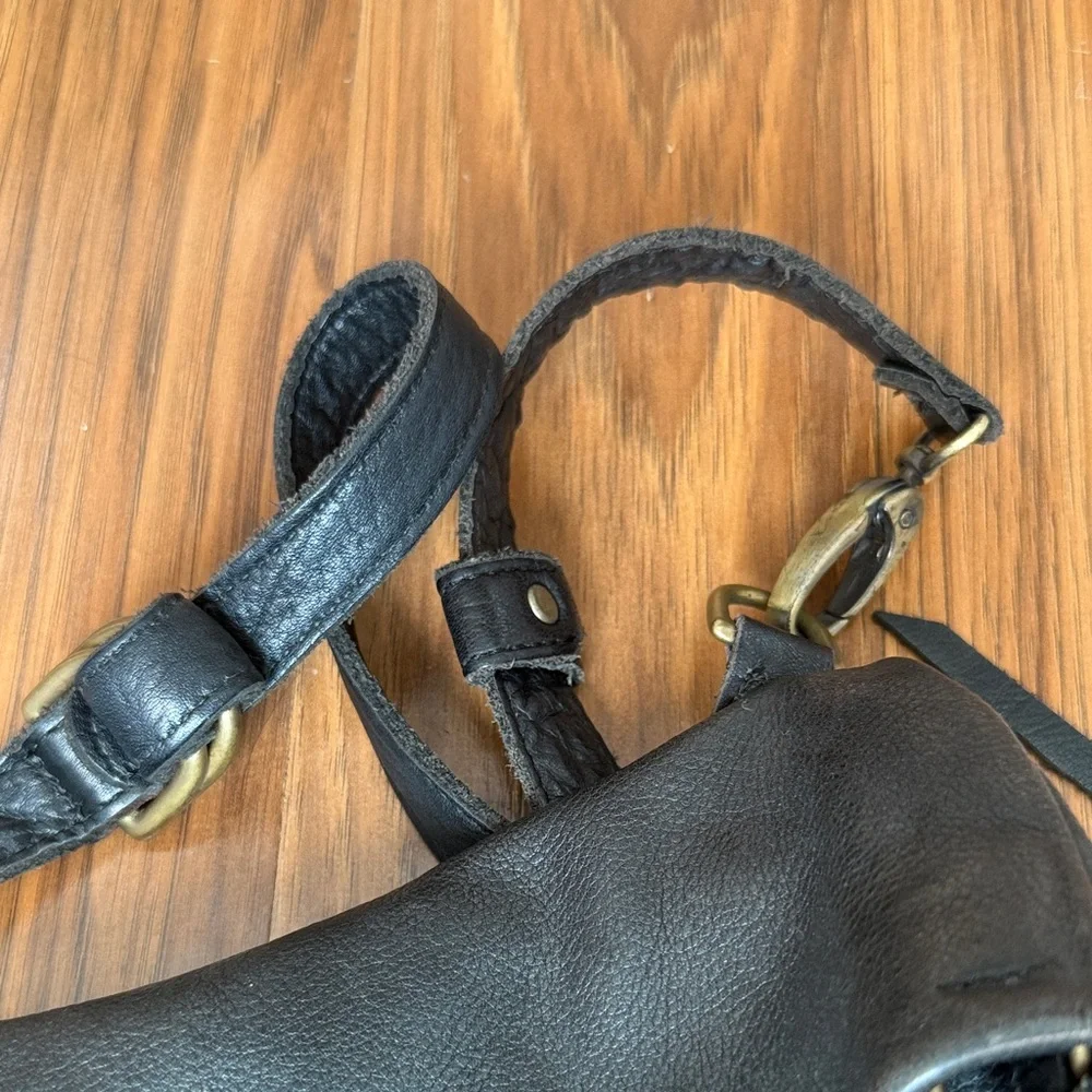 Fringe Black Leather Crossbody Bag - Picture 3 of 4